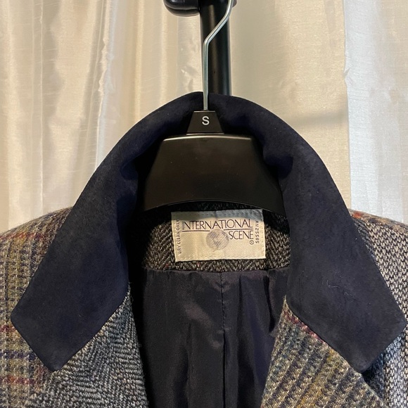 Vintage International Scene wool blazer, size small, herringbone and plaid - Picture 3 of 16